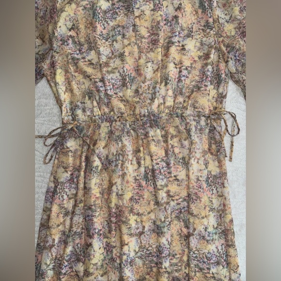 H&M Floral Dress - Picture 7 of 8